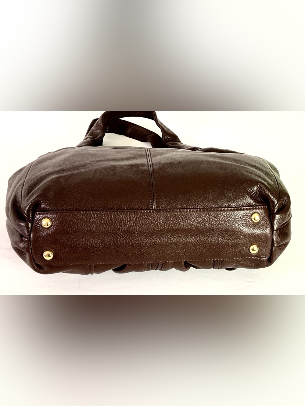NWOT- B Makowsky brown, pleated, leather, goldtone hardware hobo shoulder bag - Picture 7 of 15